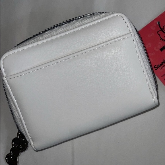 Hello Kitty Wallet - Picture 3 of 3